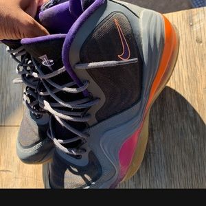 Penny V Air Suns colors